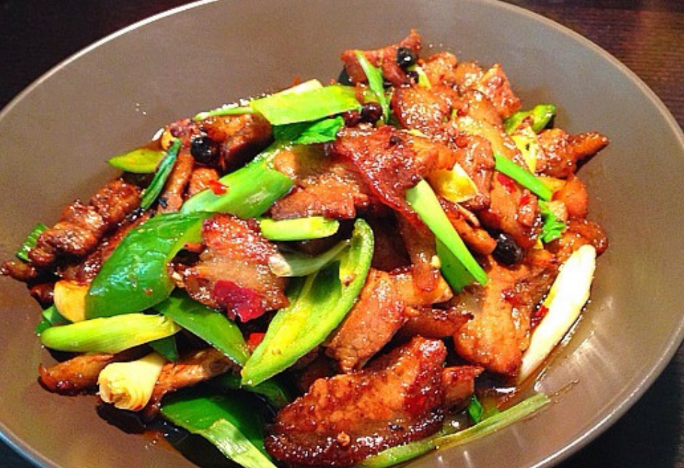 “川菜之首”回锅肉的家常做法，回锅肉